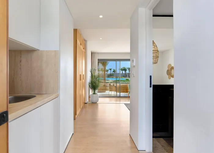 Peaks - Soma Bay Beachfront Sea View Mesca Apartman